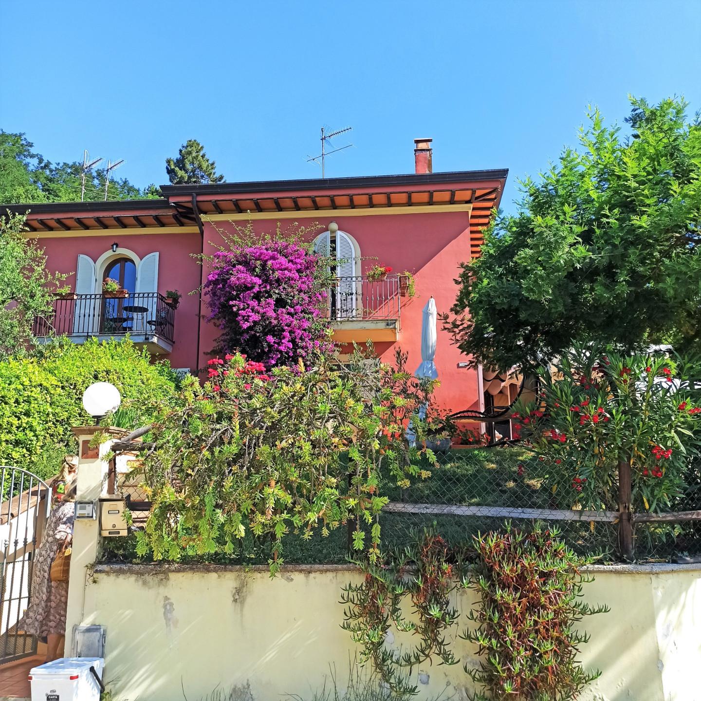 Villa Quadrifamiliari con giardino, Lucca arliano
