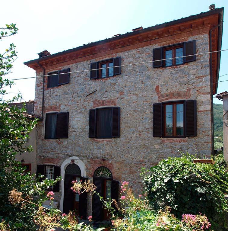 Rustico con terrazzi, Pescaglia loppeglia