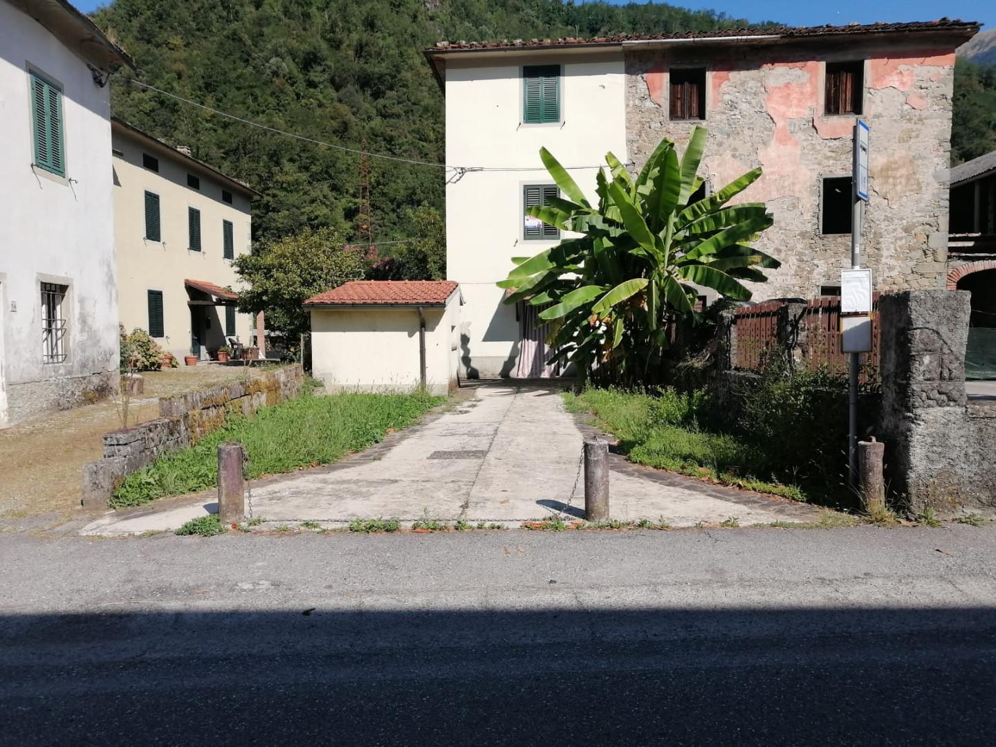 Casa indipendente in vendita, Bagni di Lucca fabbriche di casabasciana