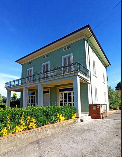 Villa arredata in affitto, Lucca san pietro a vico