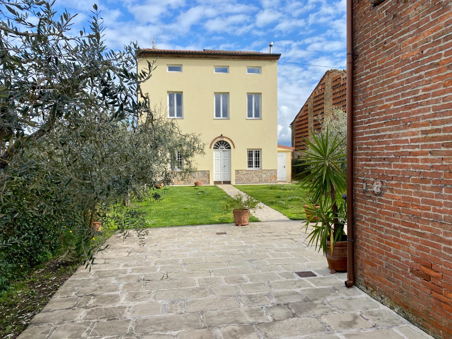 Rustico con giardino, Capannori pieve san paolo