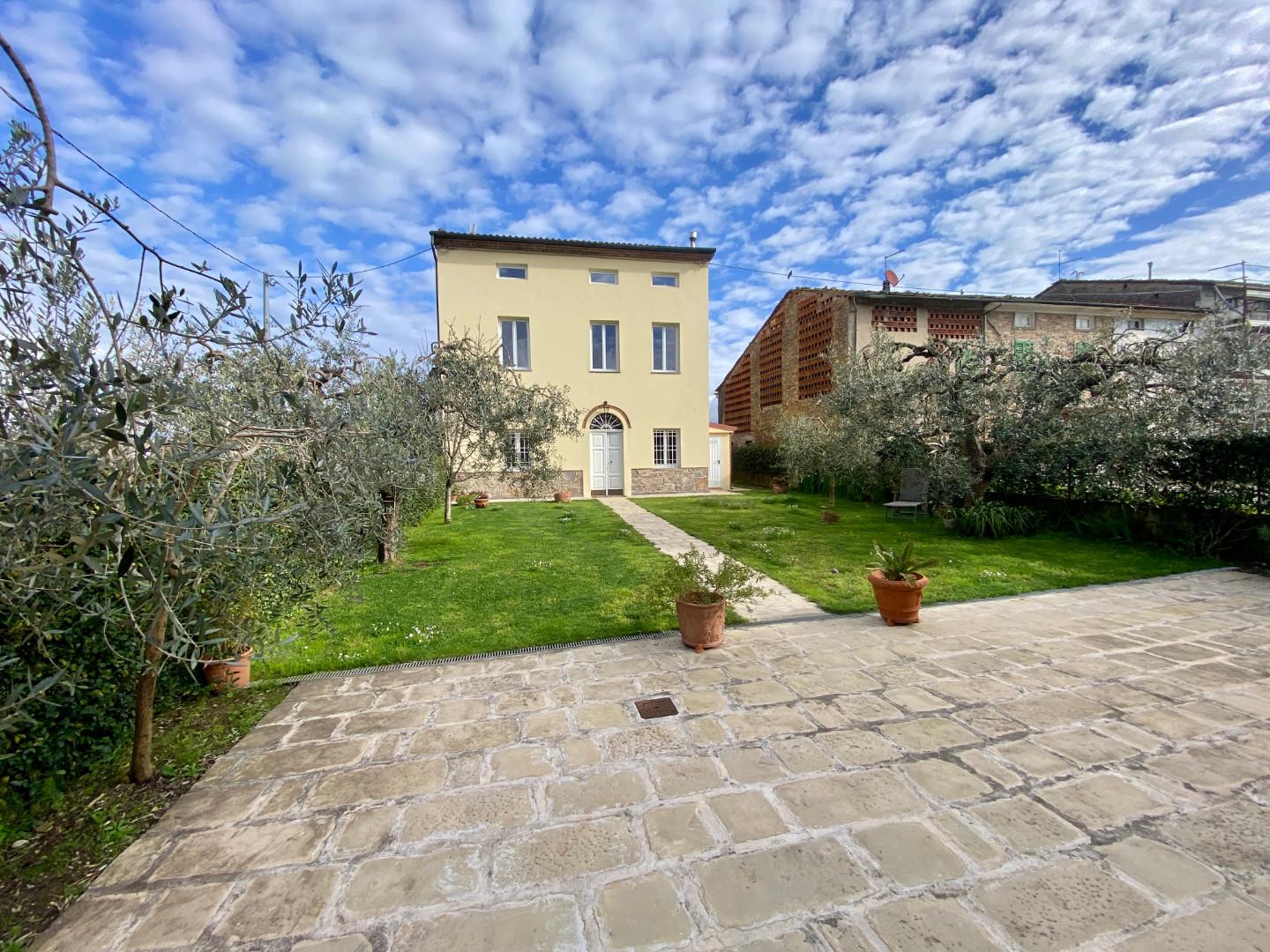 Rustico con giardino, Capannori pieve san paolo