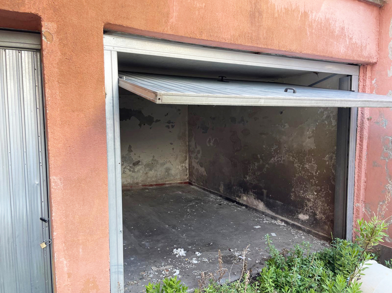 Box/Garage 14mq in vendita a Viterbo