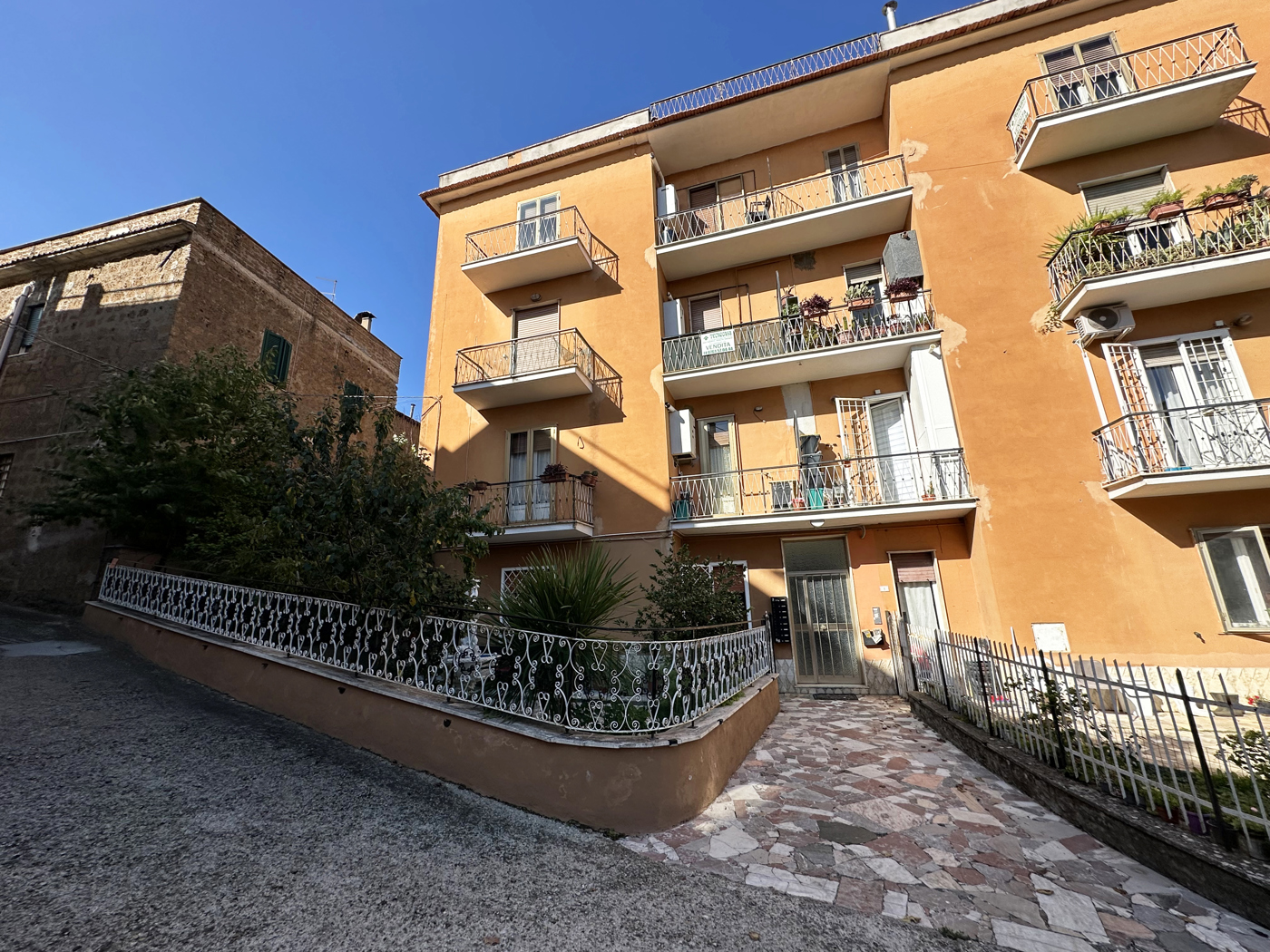 Quadrilocale arredato in affitto a Nepi