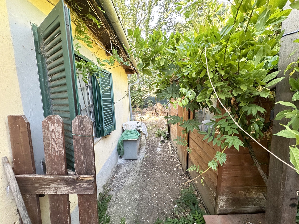 Villa Bifamiliare in vendita a Castel Sant'Elia