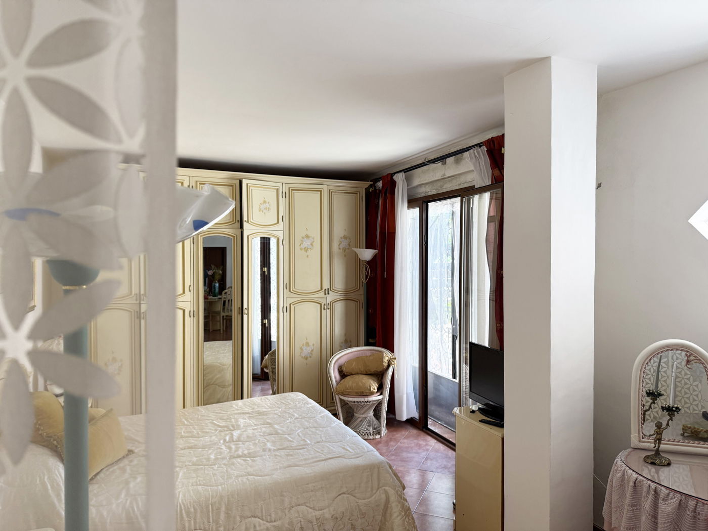 Trilocale arredato in affitto a Nepi