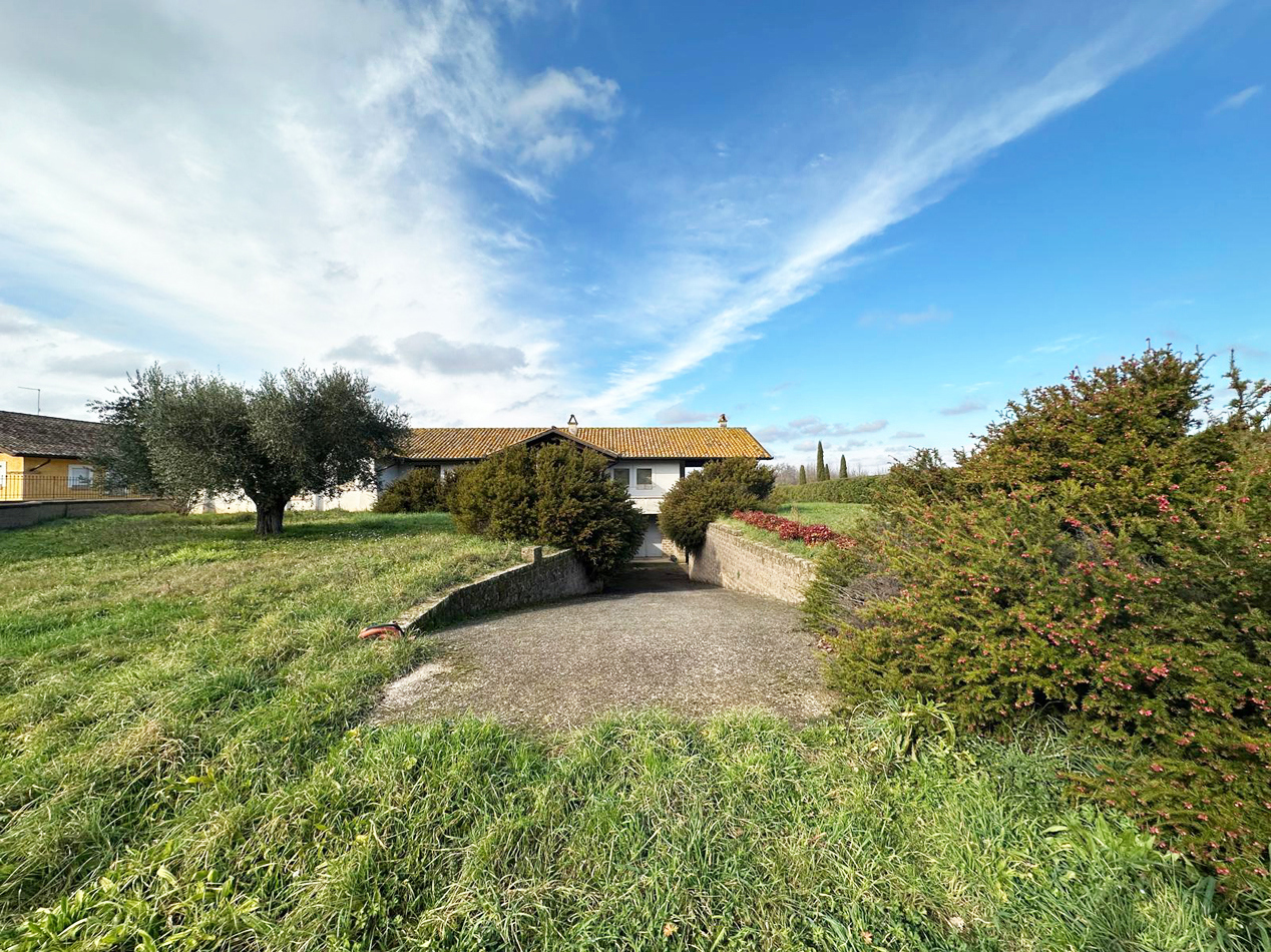 Villa in vendita a Nepi
