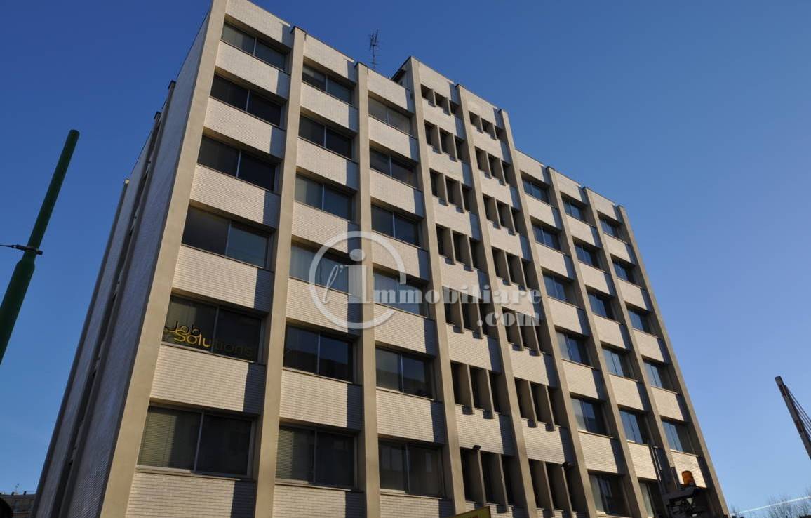 Palazzo/Stabile uso commerciale in affitto a Milano, Maciachini