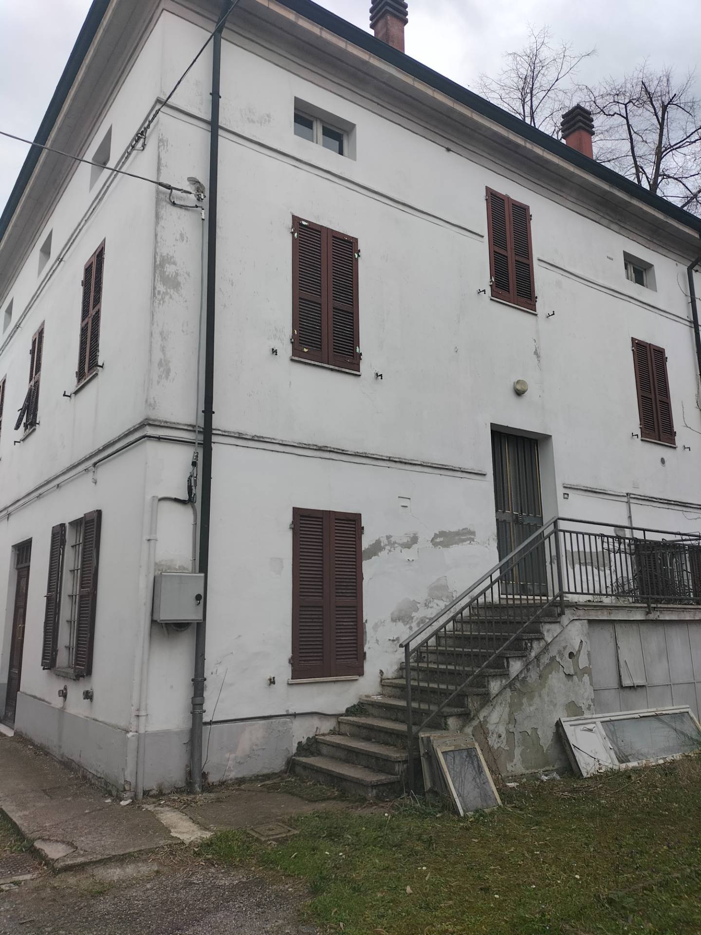 villetta bifamiliare in vendita a Soragna