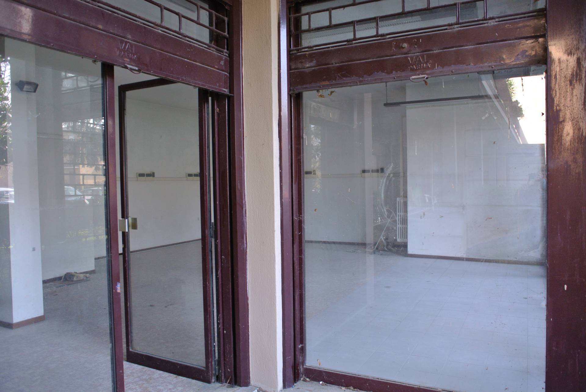 Locale commerciale in vendita a Fidenza