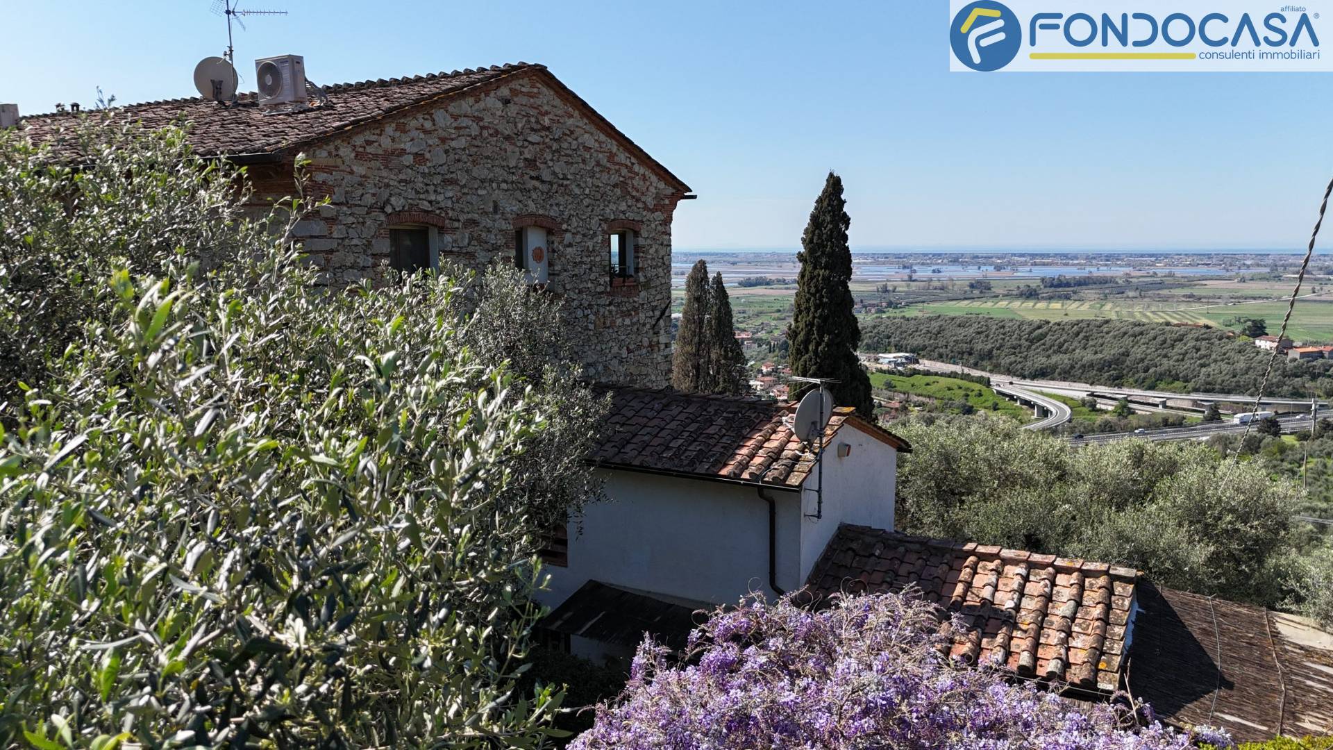 Casa semindipendente in vendita a Massarosa