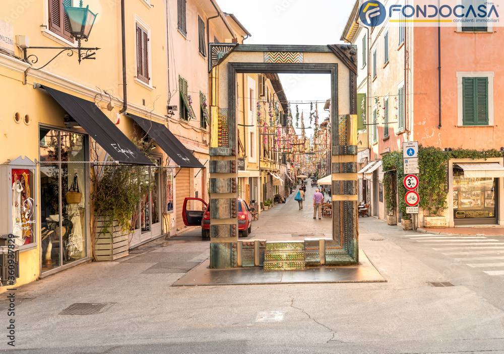 Villa trifamiliare in vendita a Pietrasanta, Ponterosso