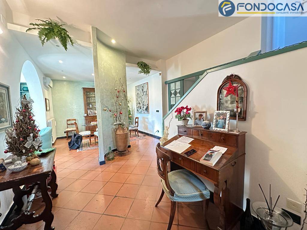 Villa in vendita a Montignoso, Cinquale