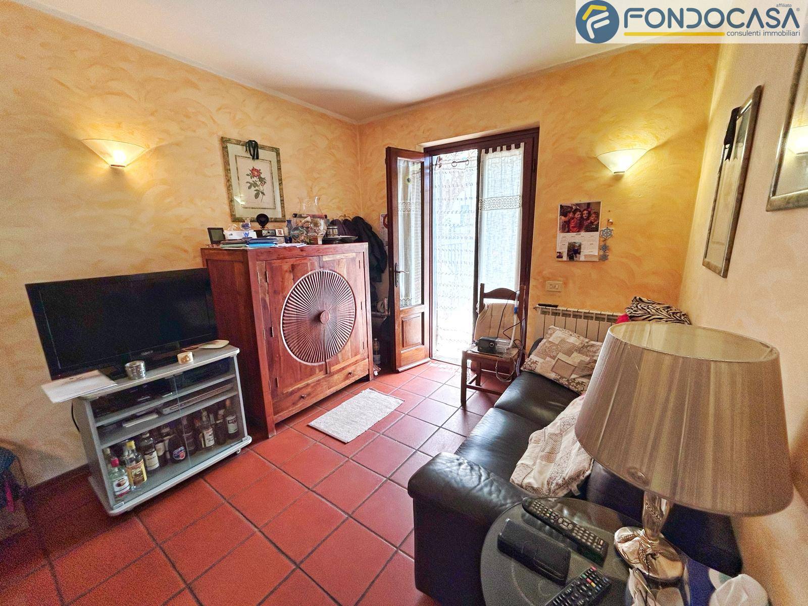 Villa bifamiliare in vendita a Montignoso