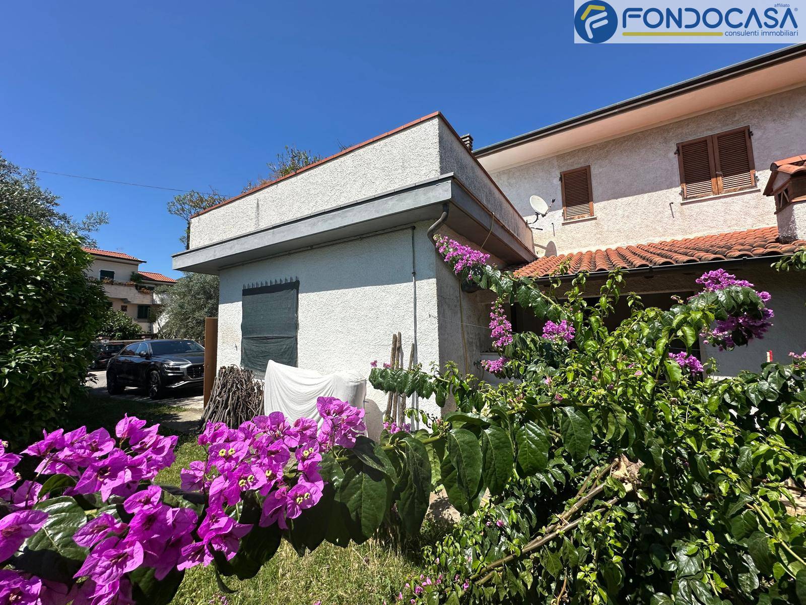 Villa bifamiliare in vendita a Seravezza, Pozzi