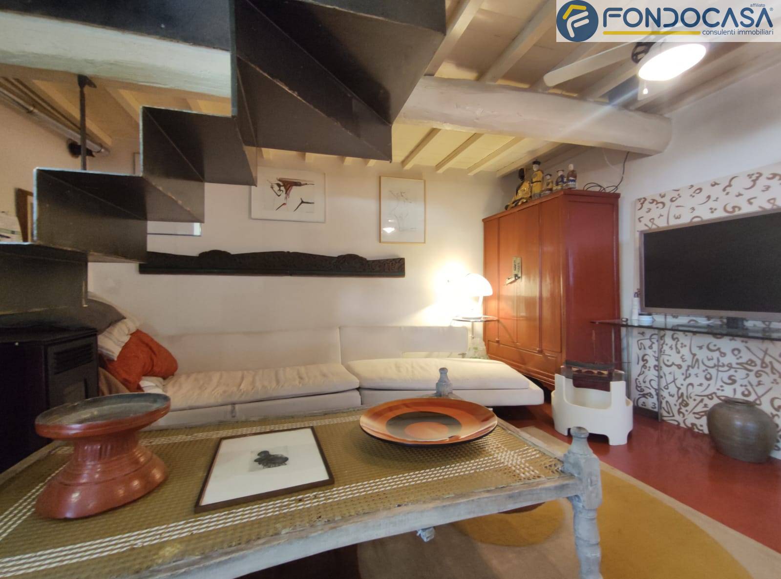 Casa semindipendente in vendita a Seravezza, Azzano