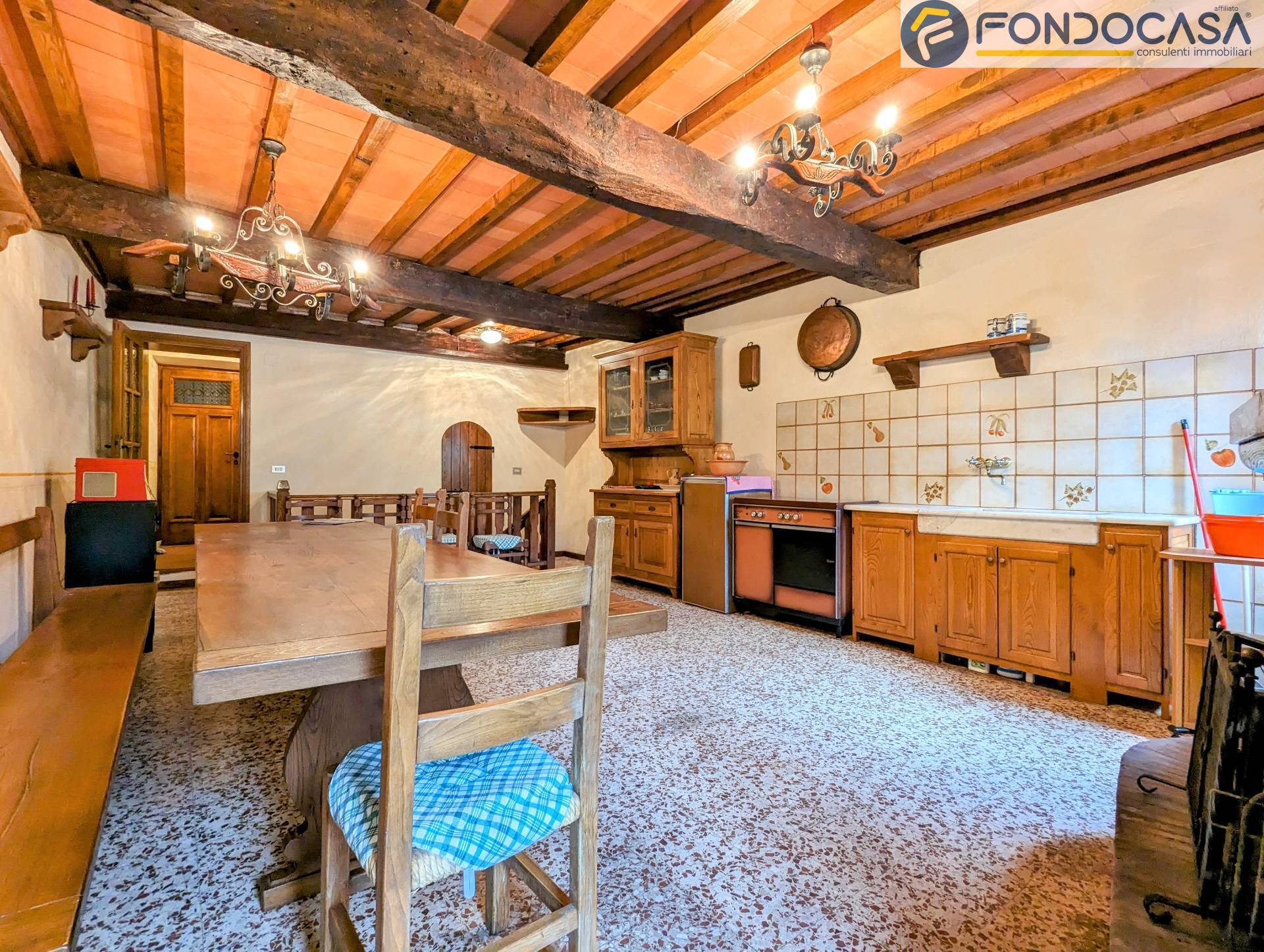 Rustico in vendita a Seravezza, Basati