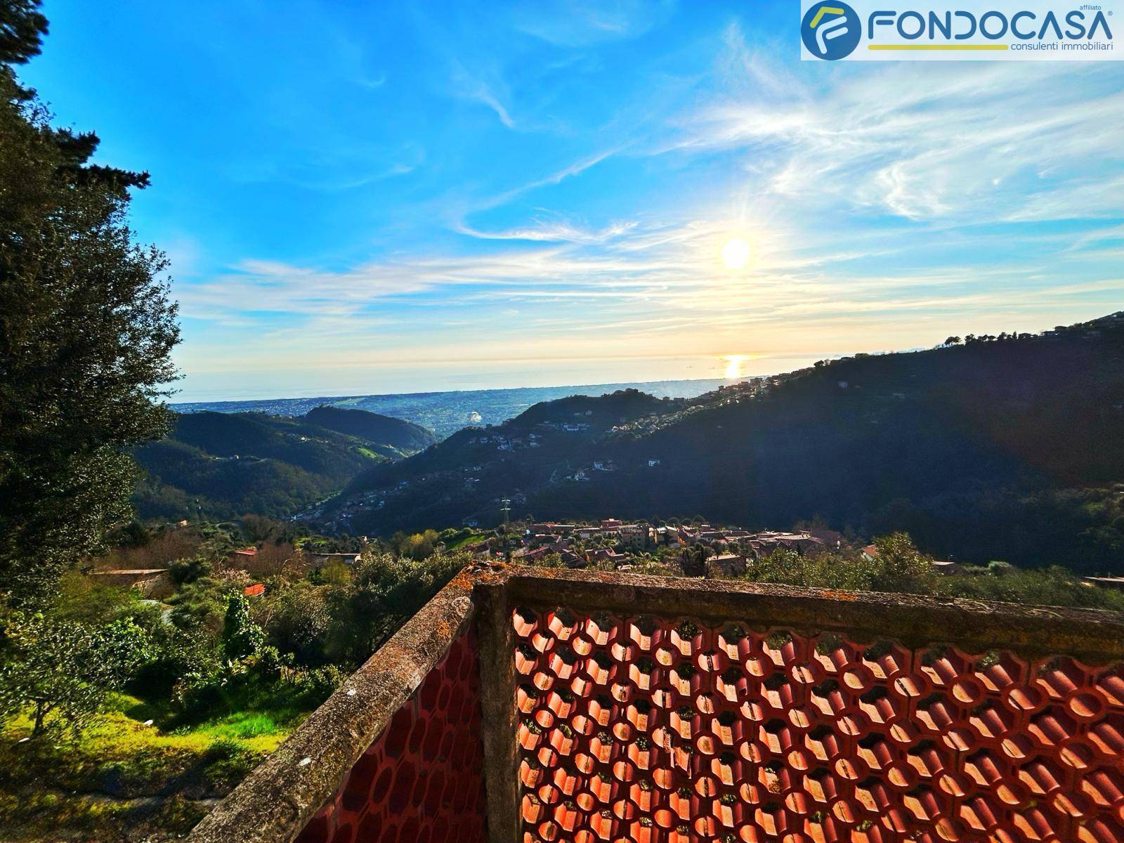 Appartamento in vendita a Montignoso, San Eustachio (o Montagne)