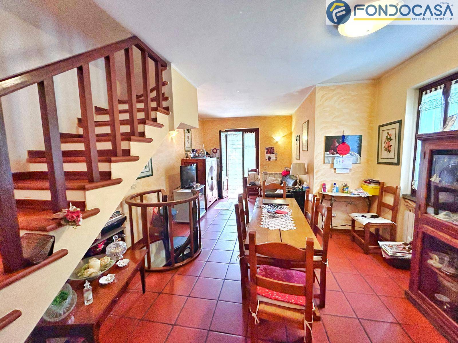 Villa bifamiliare in vendita a Montignoso