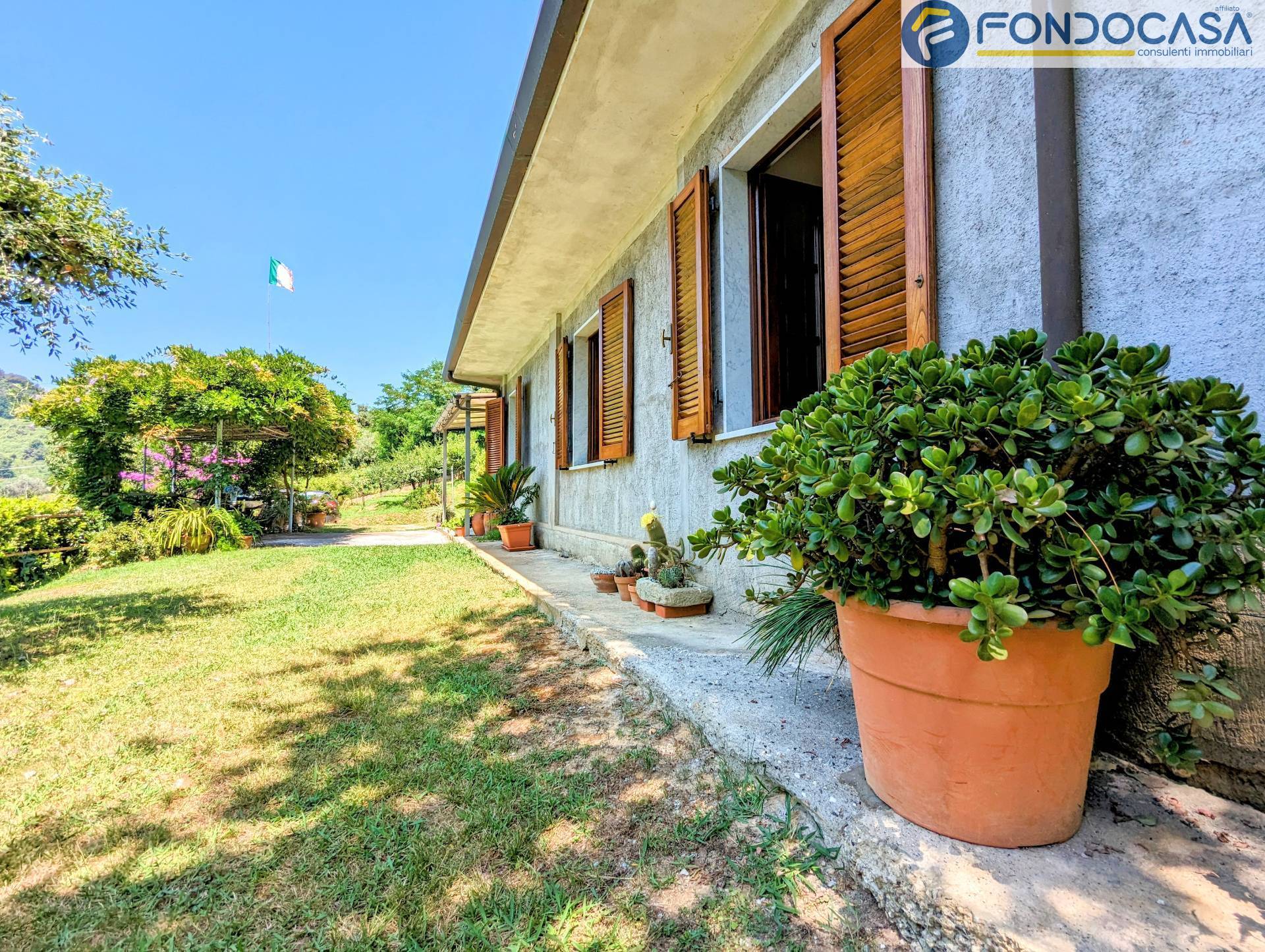 Villa in vendita a Pietrasanta, Strettoia