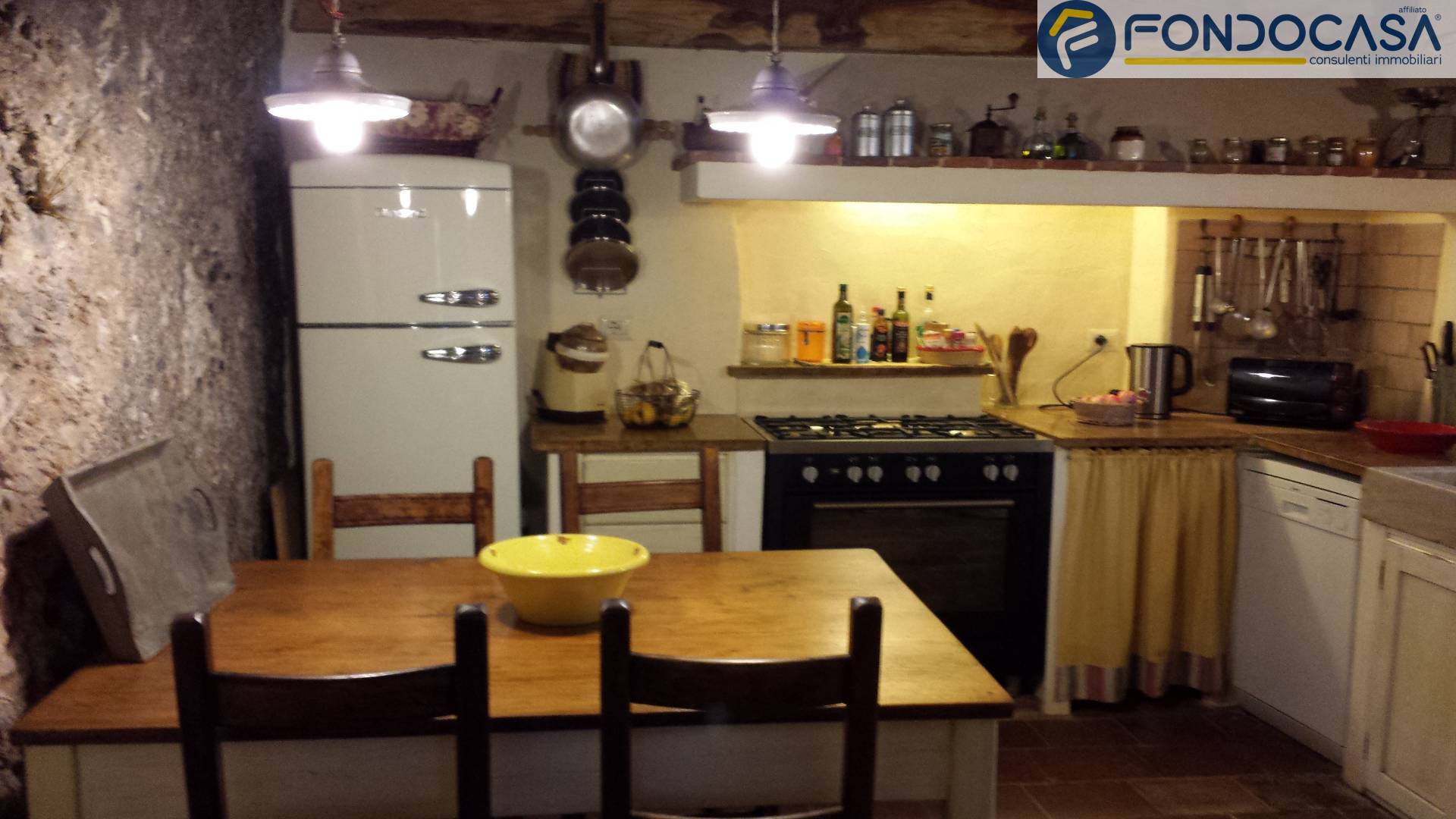 Casale di campagna in vendita a Camaiore