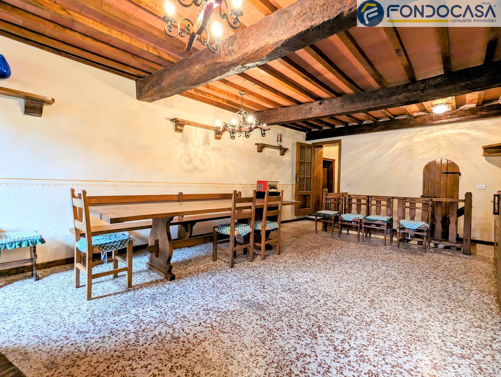 Rustico in vendita a Seravezza, Basati