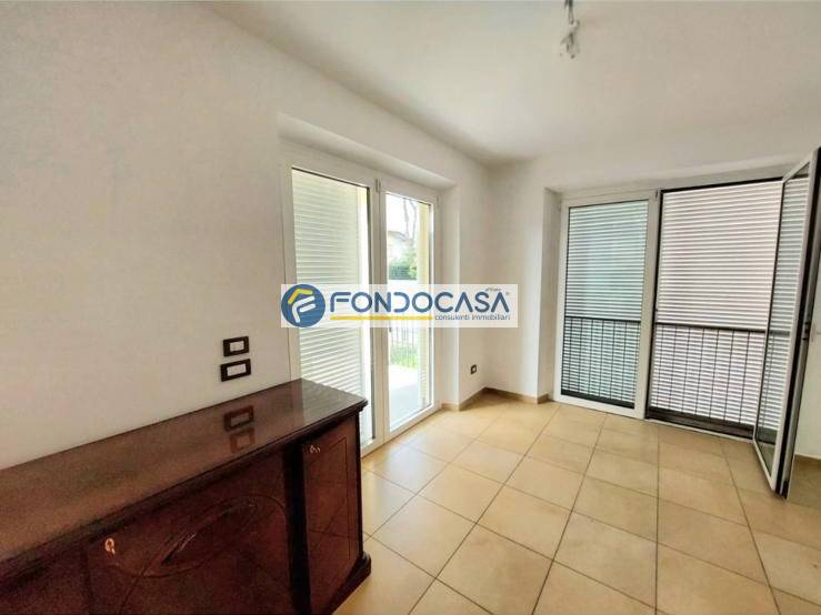 Villa bifamiliare in vendita a Camaiore, Lido di Camaiore