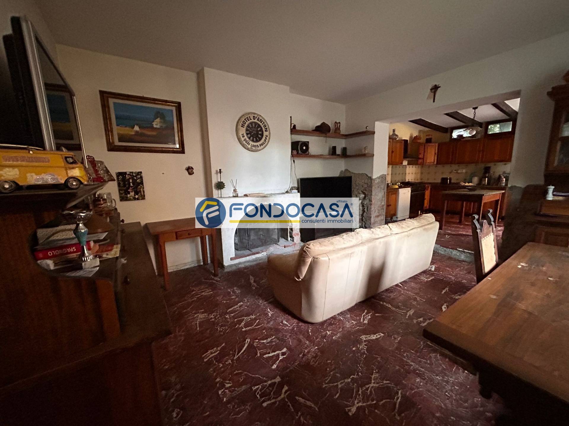 Villa bifamiliare in vendita a Seravezza, Querceta