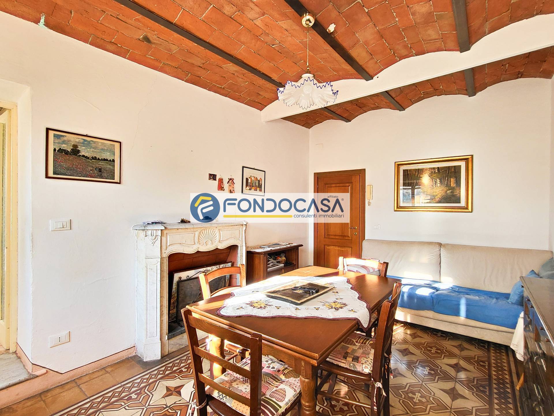 Appartamento in vendita a Pietrasanta, Centro Storico