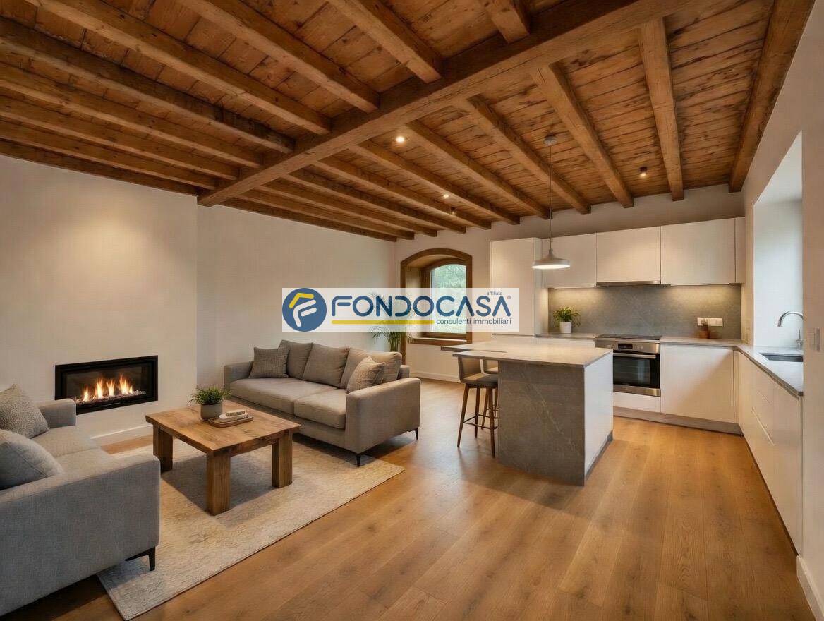 Villa trifamiliare in vendita a Pietrasanta, Crociale