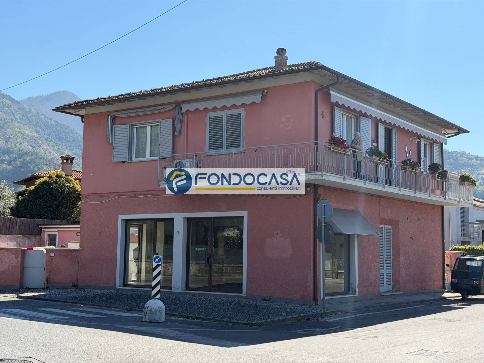 Villa bifamiliare in vendita a Seravezza, Pozzi