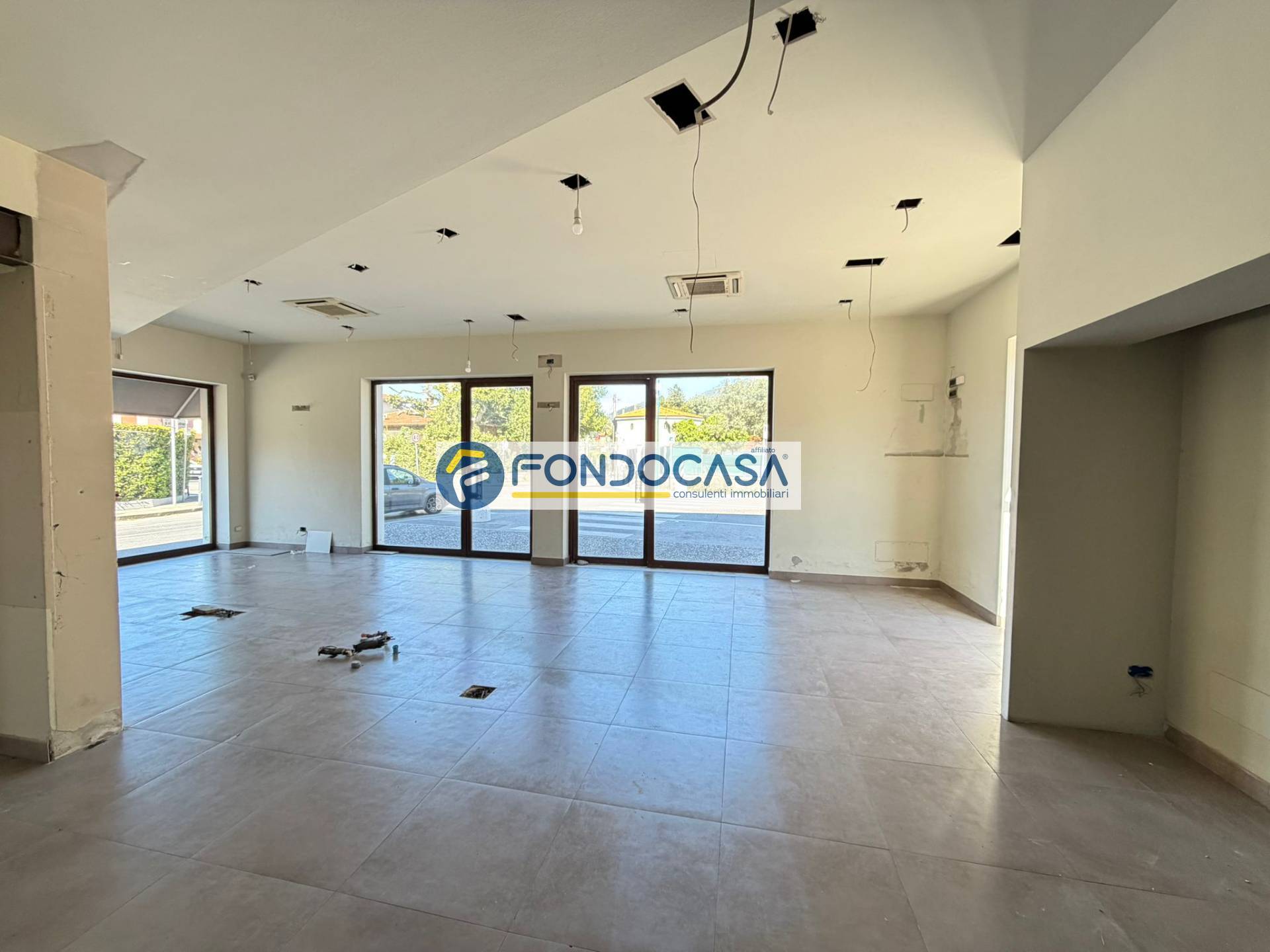 Villa bifamiliare in vendita a Seravezza, Pozzi