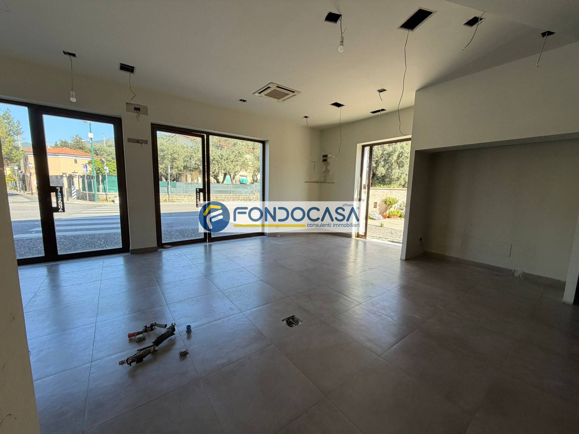 Villa bifamiliare in vendita a Seravezza, Pozzi