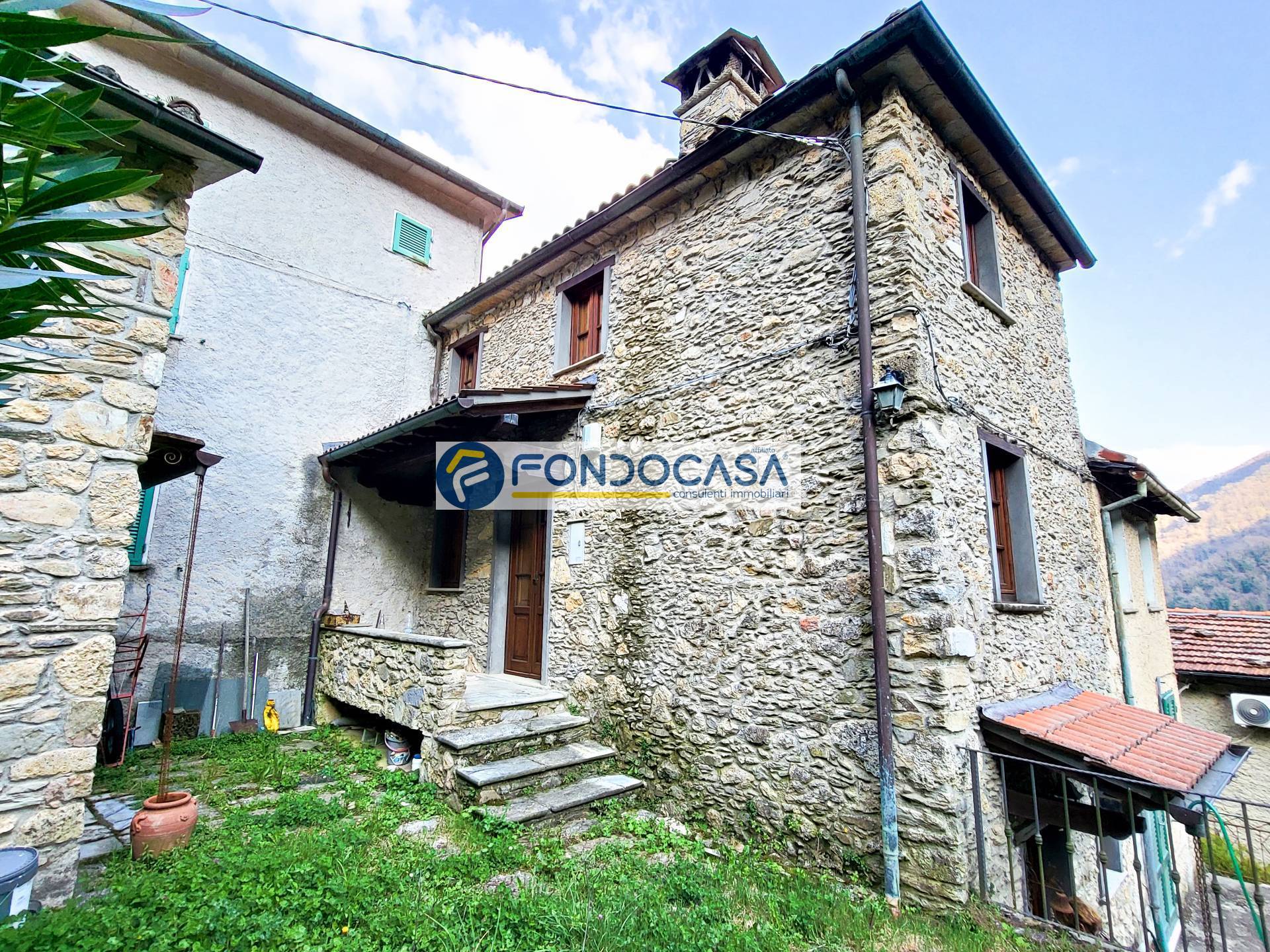 Abitazioni tipiche storiche in vendita a Stazzema, Farnocchia