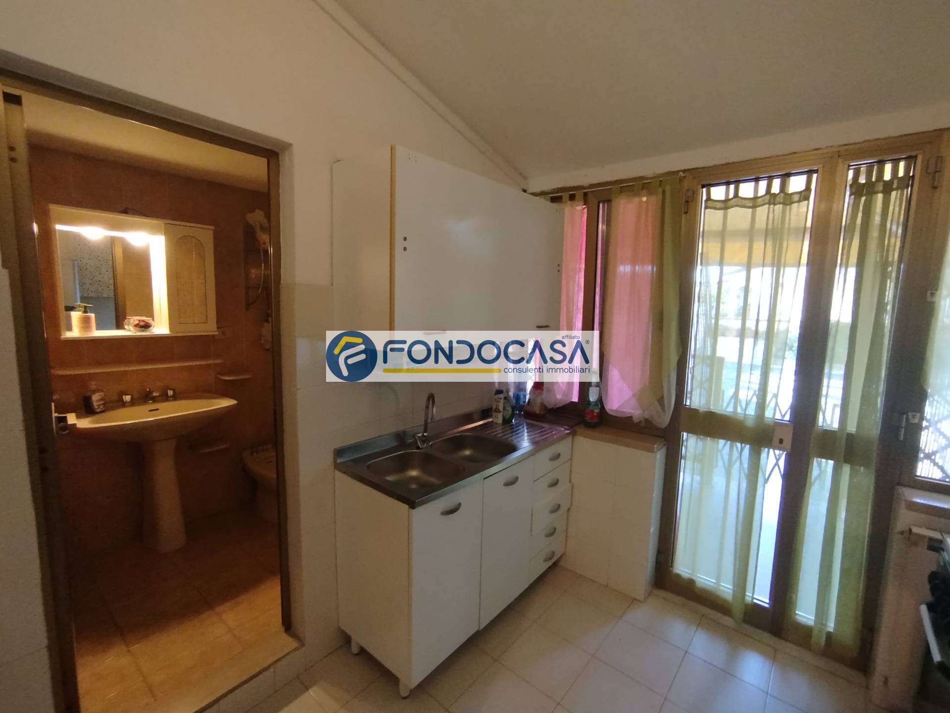 Villa bifamiliare in vendita a Viareggio, Torre del Lago Puccini