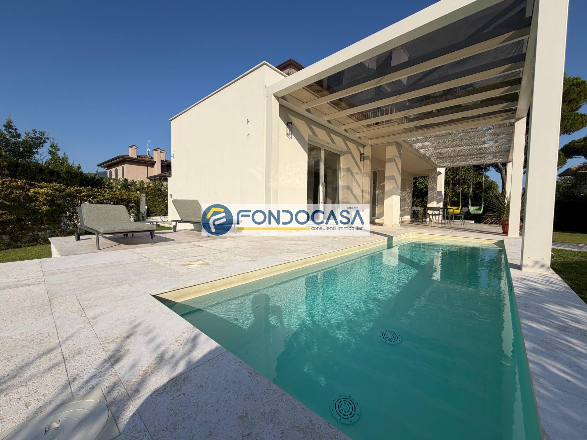 Villa in vendita a Forte dei Marmi, Caranna