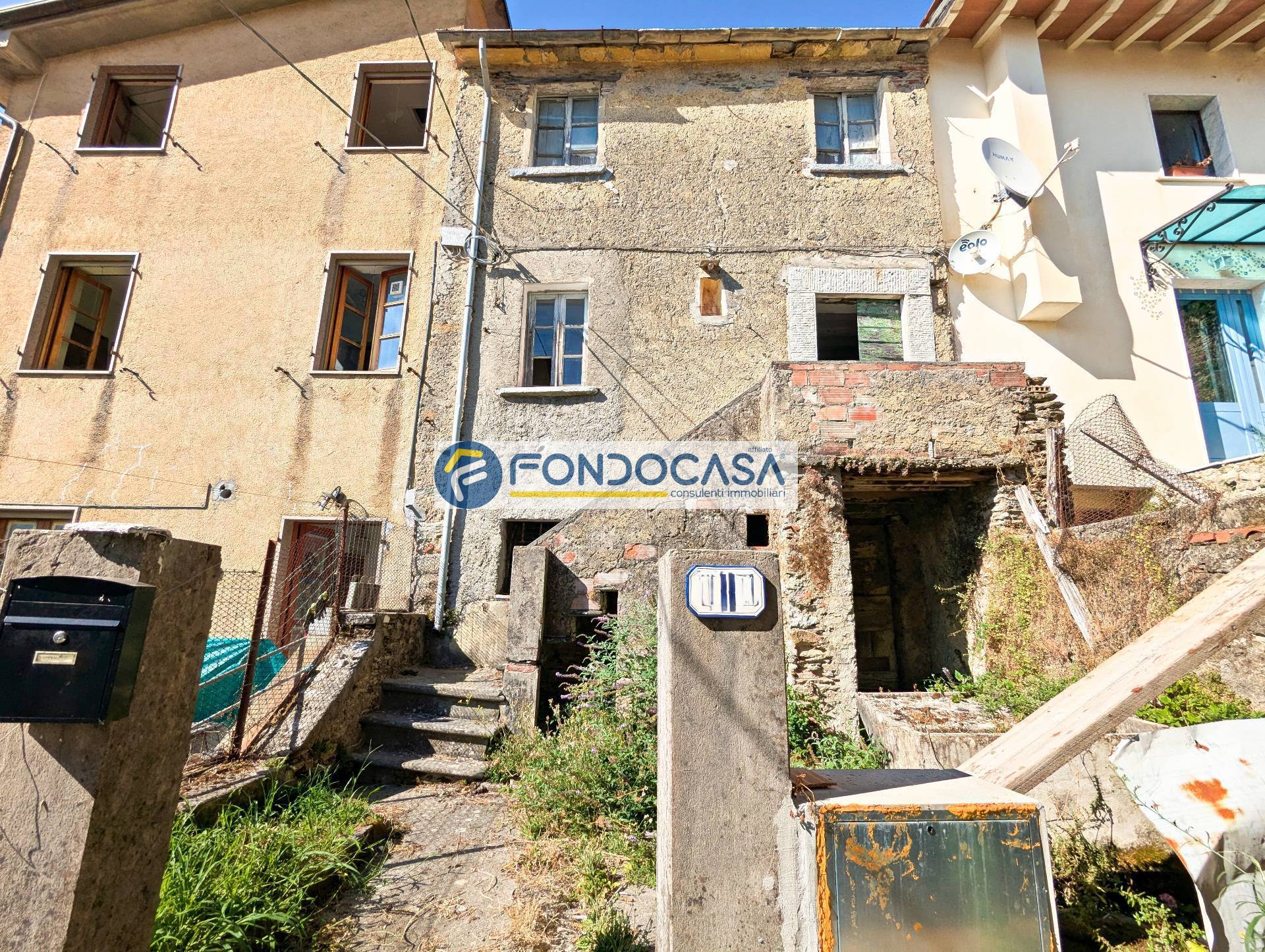 Rustico in vendita a Seravezza, Azzano