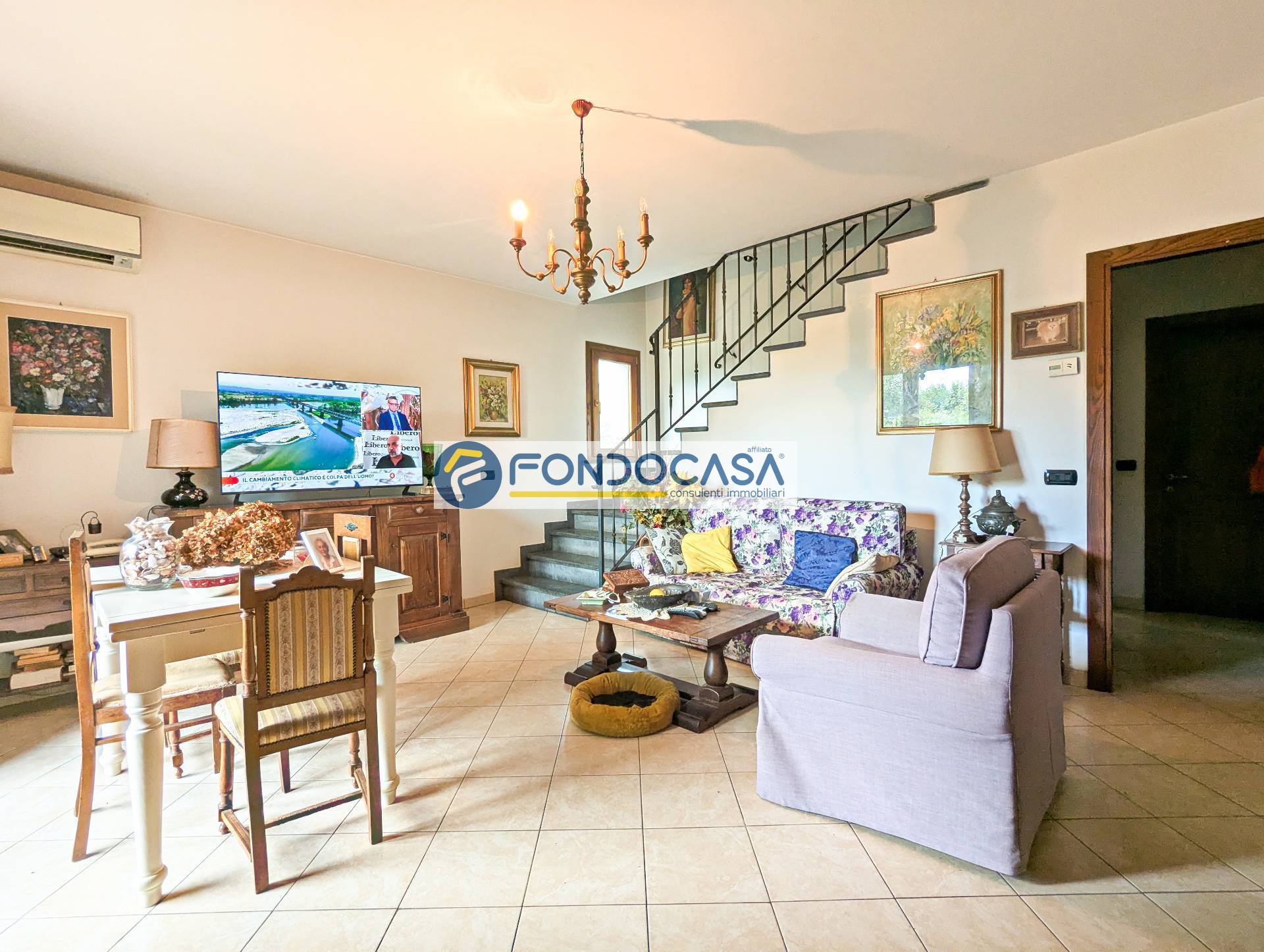 Villa bifamiliare in vendita a Pietrasanta, Marina di Pietrasanta