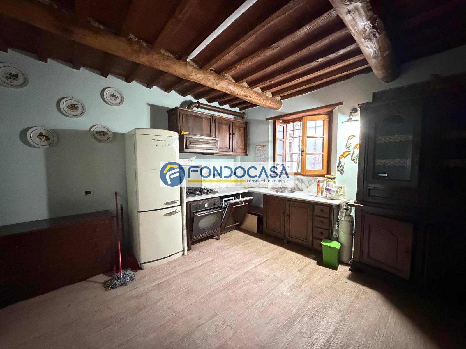 Semindipendente in vendita a Seravezza, Querceta