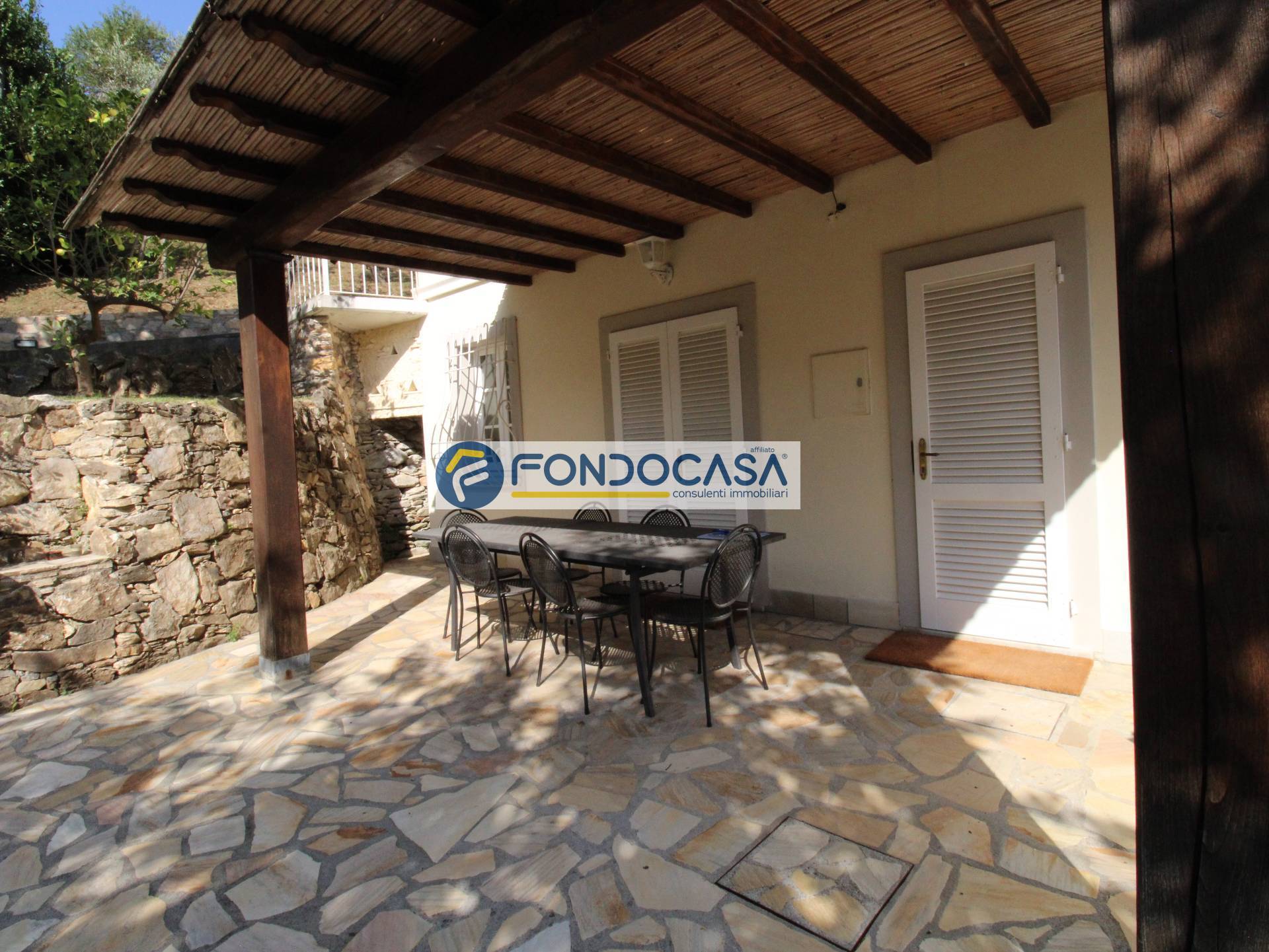 Villa bifamiliare in vendita a Pietrasanta, Strettoia