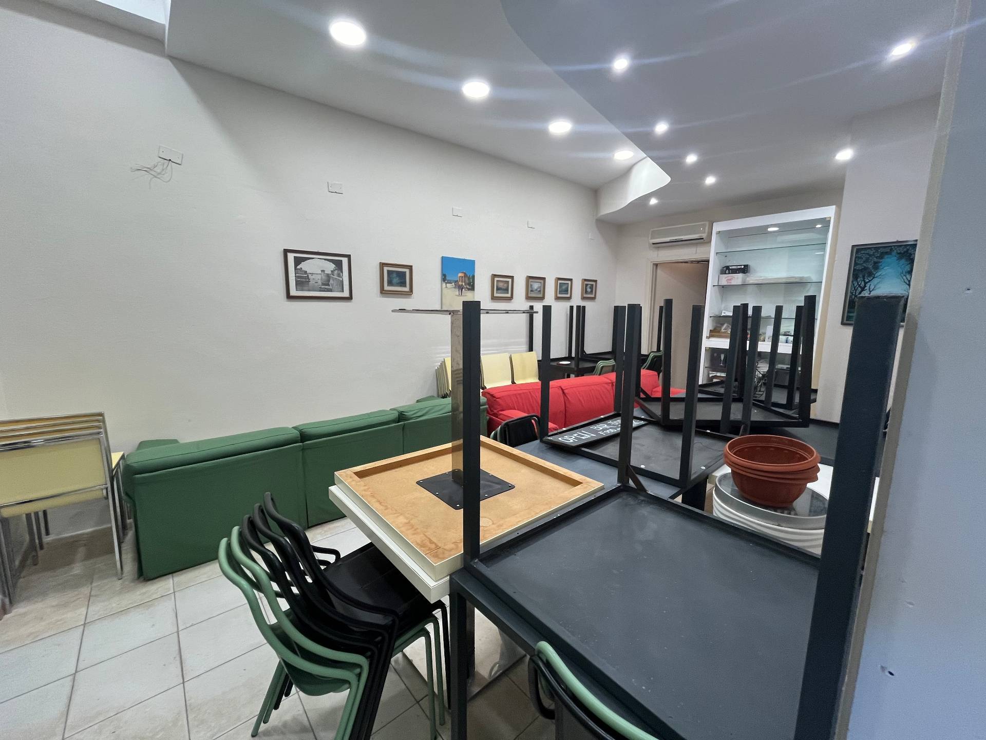 Fondo Commerciale in vendita a Pisa, Tirrenia