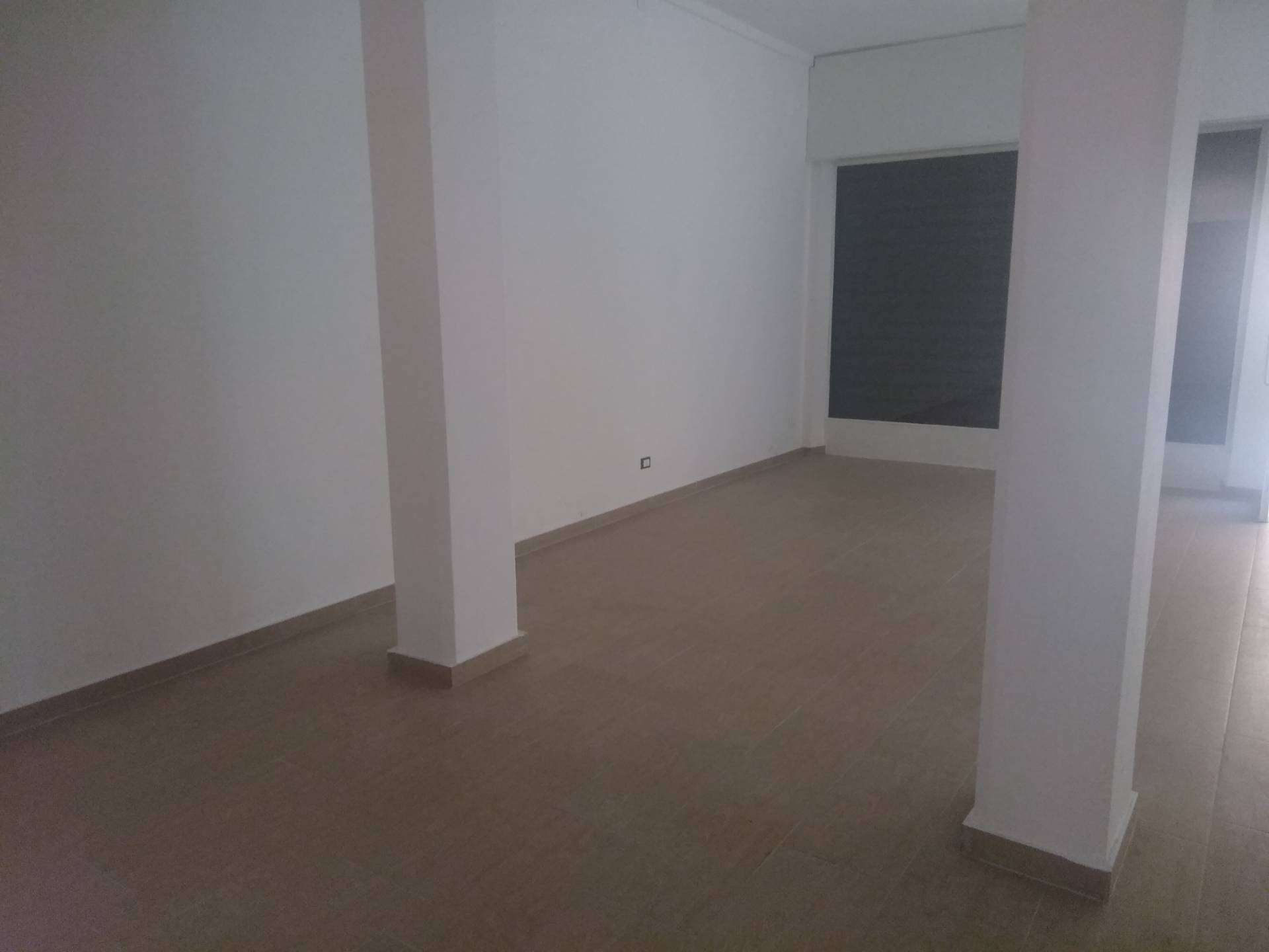 Fondo Commerciale in affitto a Pisa, San Francesco