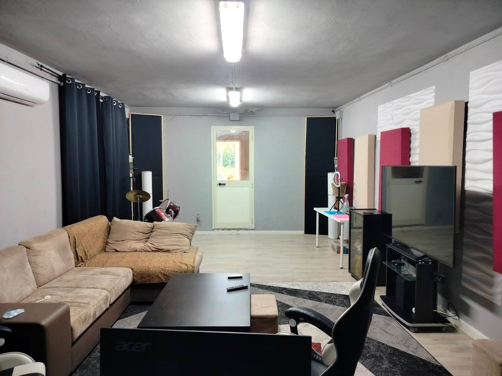 Fondo Commerciale in affitto a San Giuliano Terme, Mezzana