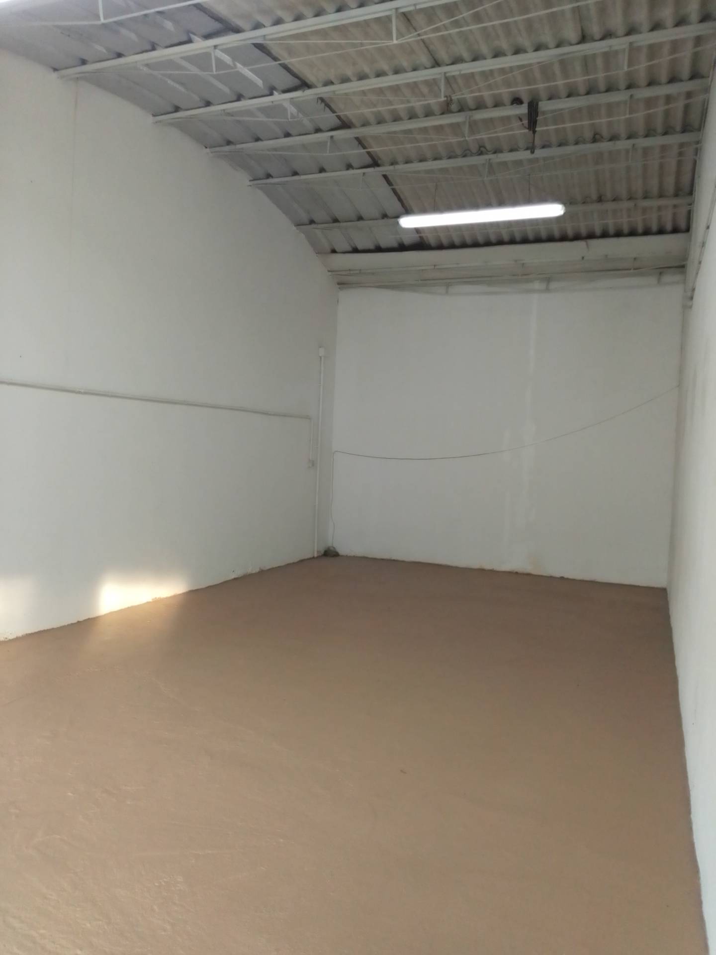 Fondo Commerciale in affitto a San Giuliano Terme, Mezzana