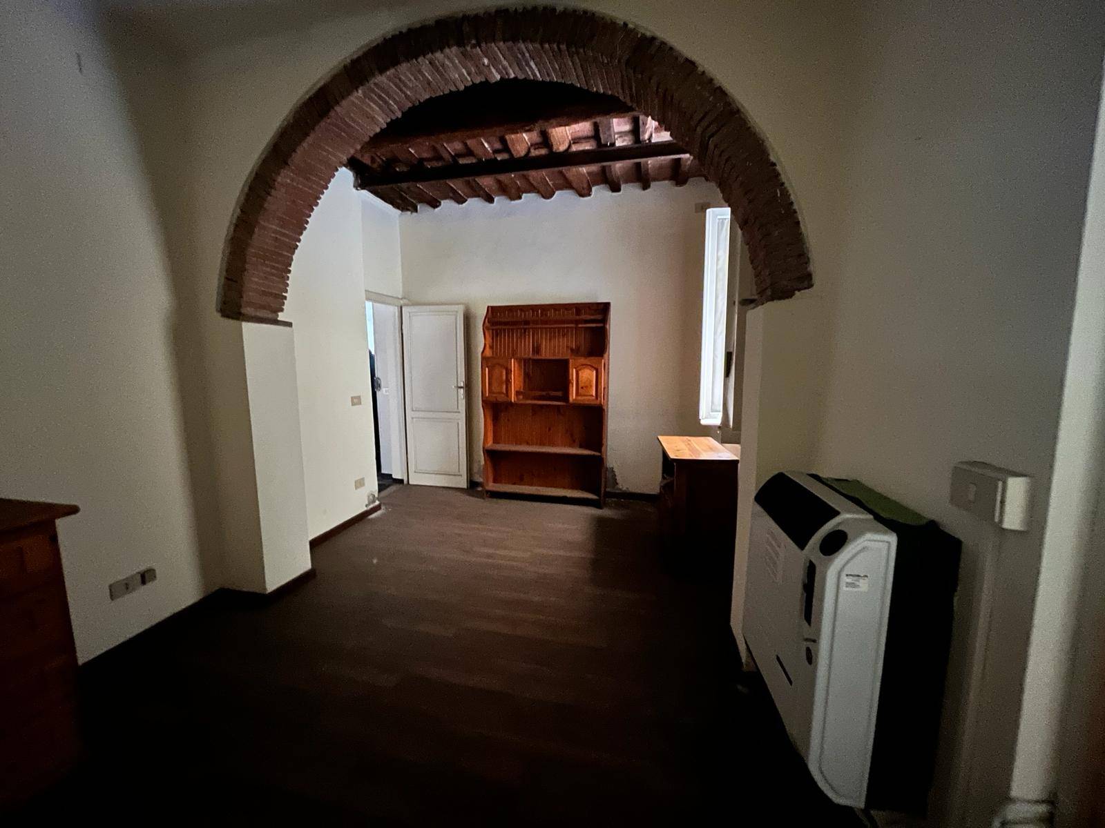 Magazzino in affitto a Pisa, San Francesco