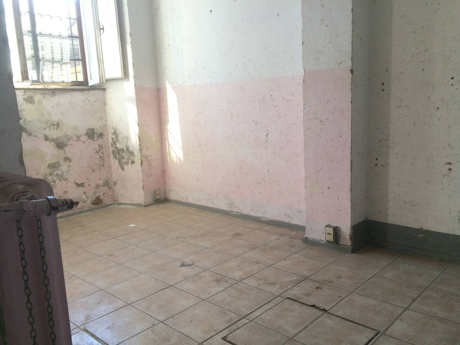 Fondo Commerciale in affitto a Pisa, Porta a mare