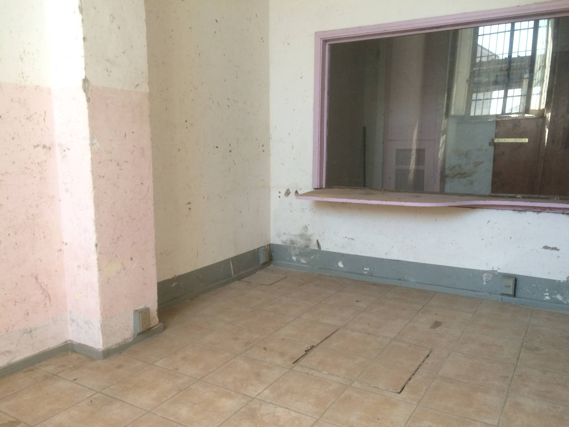 Fondo Commerciale in affitto a Pisa, Porta a mare