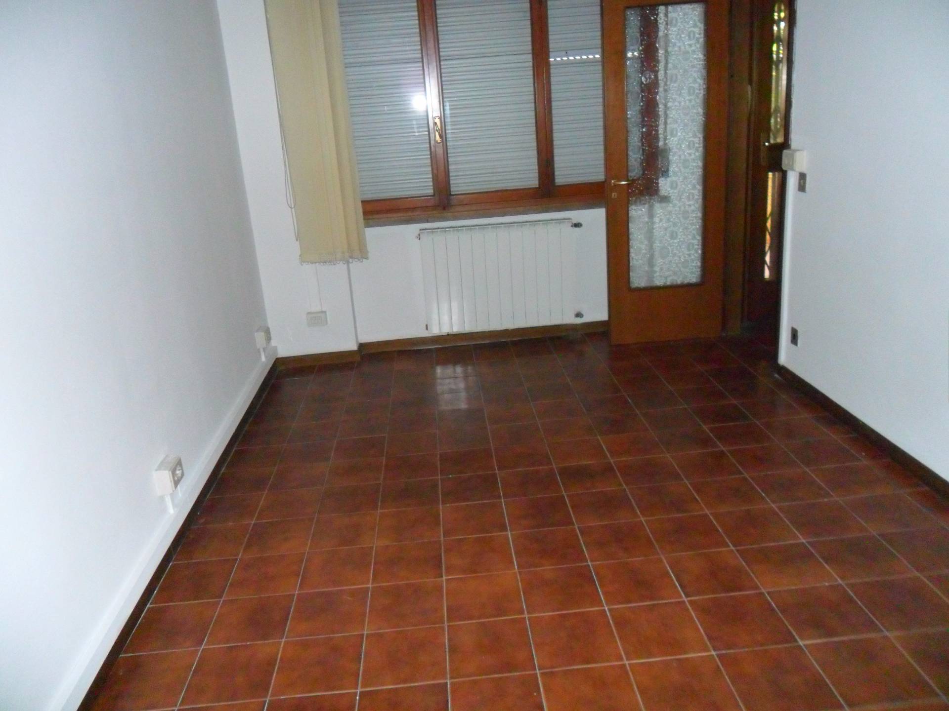 Ufficio in affitto a Pisa, Pisanova