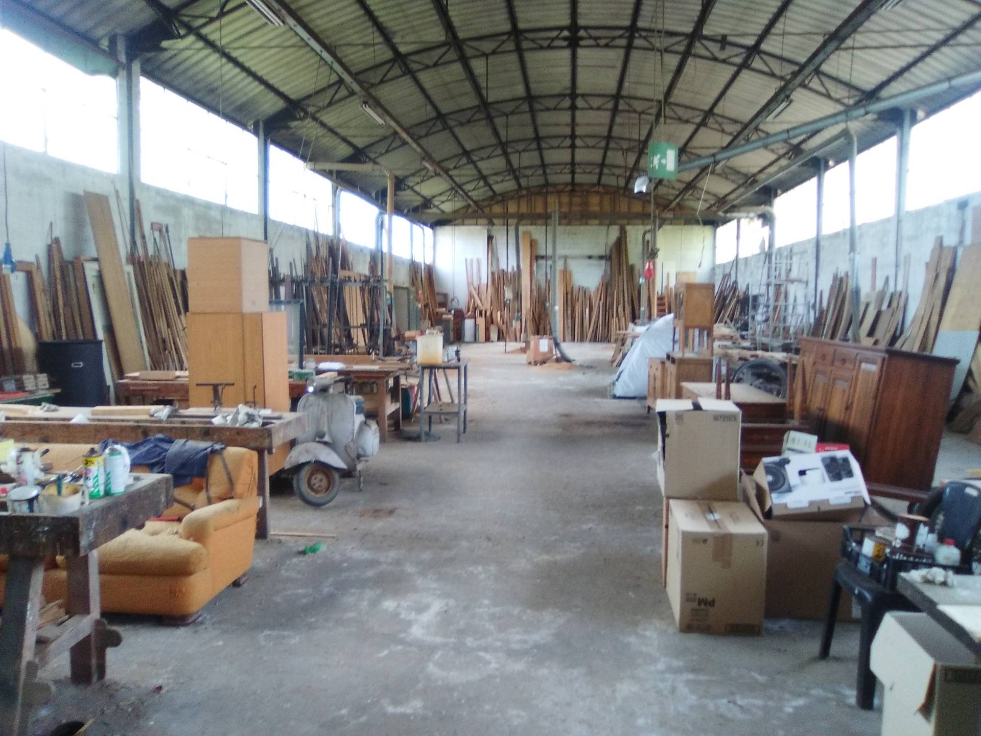 Fondo Artigianale in affitto a Pisa, Gagno