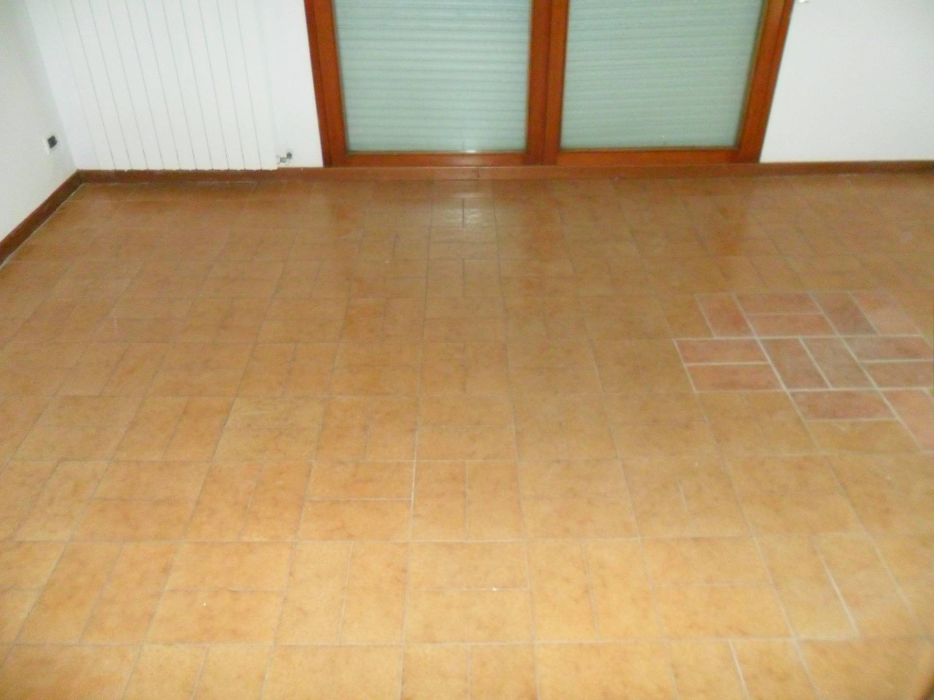 Ufficio in affitto a Pisa, Pisanova